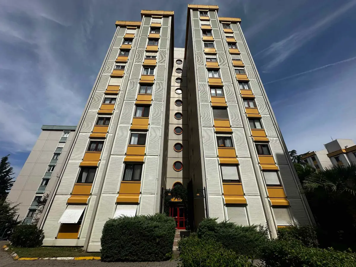 ATAŞEHIR ATATÜRK MAH. MANOLYA 2 SITESI’NDE 3+1 EBEVEYN BANYOLU, ÇIFT BALKONLU 2