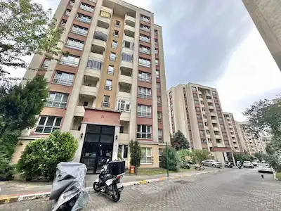 İZMİT KENT KONUT 3. ETAP SİTESİNDE KULLANIŞLI 2+1 KİRALIK DAİRE