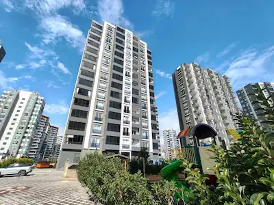 REMAX TOROS'TAN MEZİTLİ AKDENİZ MAH’DE DOĞALGAZLI KİRALIK LÜKS 2+1