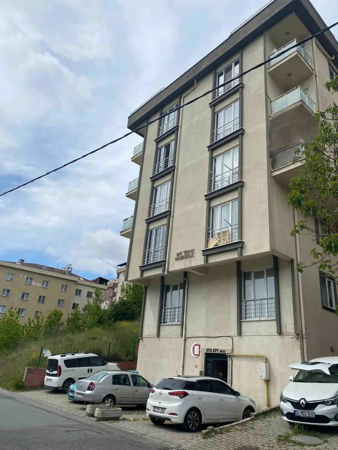 ÜNİVERSİTEYE ÇOK YAKIN KİRALIK DAİRE