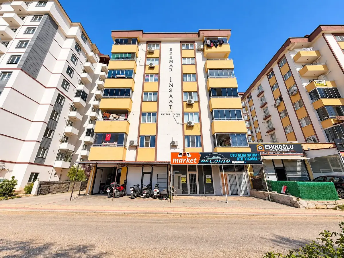 RE/MAX EDE'DEN ÜNİVERSİTEYE YAKIN KONUMDA SATILIK 3+1 DAİRE