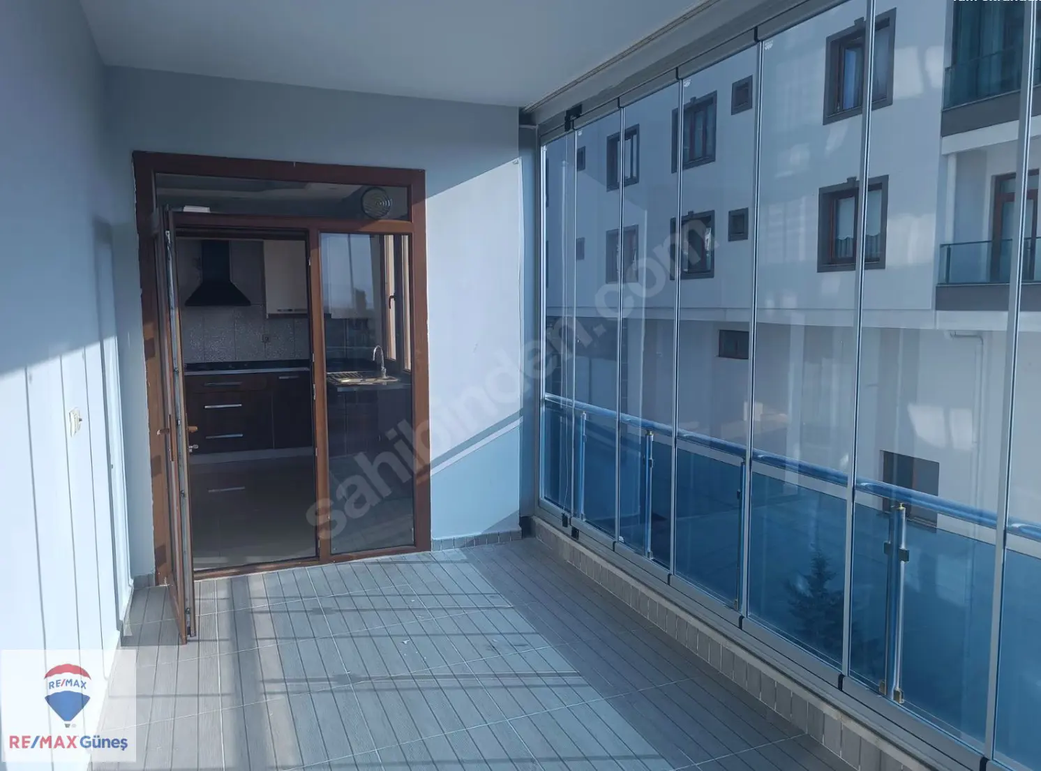 TECDE ANA CADDEDE KİRALIK 3+1 DAİRE