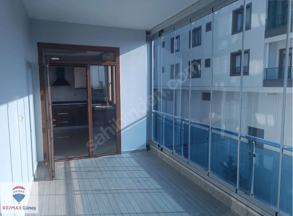TECDE ANA CADDEDE KİRALIK 3+1 DAİRE