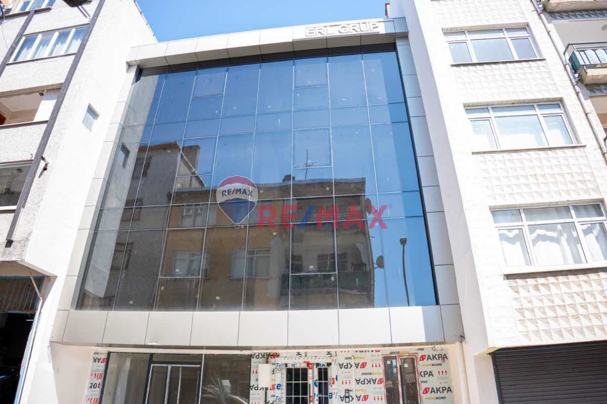 TAŞEHIR BARBOROS MAHALLESI 70 M2 KIRALIK OFIS KATI