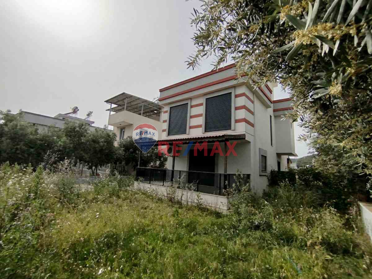 SEFERİHİSAR ÜRKMEZDE ÖZEL BAHÇELİ OTOPARKLI 2+1 BAHÇE DUBLEKS