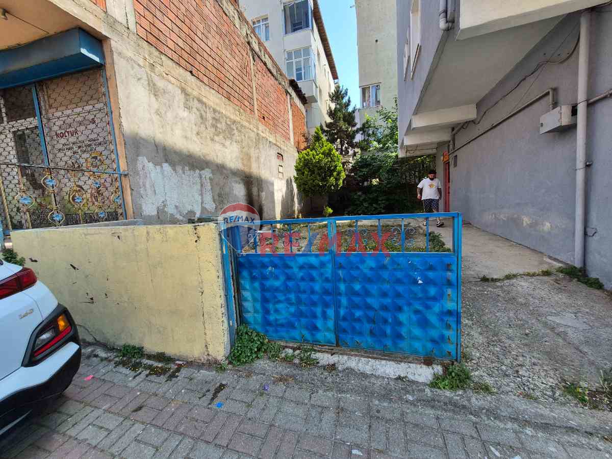 YATIRIMLIK FIRSAT! ATAŞEHİR MUSTAFA KEMAL MAHALLESİ'NDE KOMPLE BİNA SATILIK