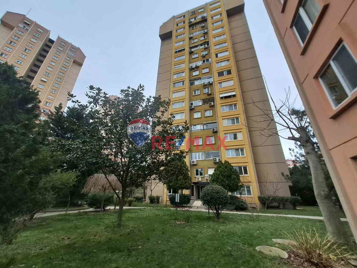 ESTON ÇAMLIEVLER ŞEREFİYELİ  ÖNÜ ACIK , FERAH TADİLATLI 4+1 DUBLEX 