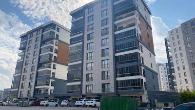 KIZILCIKLI ADAPARK EVLERİ KİRALIK 3+1