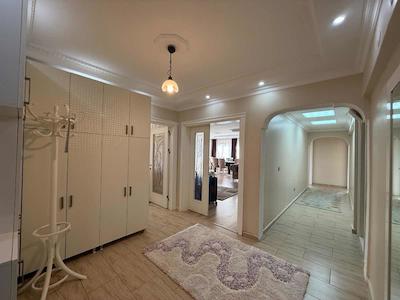 PAZARA HASTANEYE KOMŞU KIRALIK 3+1 BOYALI TEMIZ DAIRE