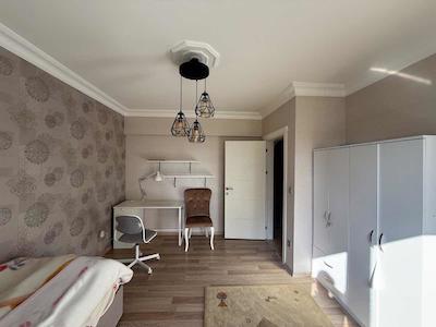 PAZARA HASTANEYE KOMŞU KIRALIK 3+1 BOYALI TEMIZ DAIRE