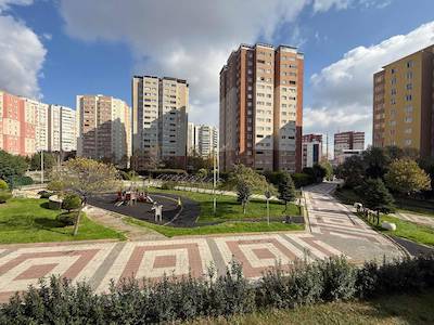 PAZARA HASTANEYE KOMŞU KIRALIK 3+1 BOYALI TEMIZ DAIRE