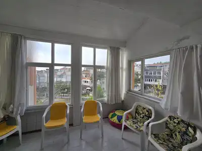 SATILIK 2+2 DUBLEKS YAZLIK – ŞÖMINELI, DENIZ MANZARALI, HAVUZLU SITE İÇINDE