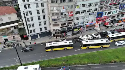 REMAX AKIN SEYHAN DAN FINDIKZADE MERKEZİ KONUM DÜKKAN