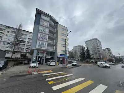 TANJANT ÜZERI MANZARALI GENIŞ ASANSÖRLÜ 3+1 KIRALIK OFIS