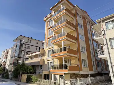 EDİRNE KOCA SİNAN’DA 4+1 SATILIK ARAKAT GENİŞ DAİRE