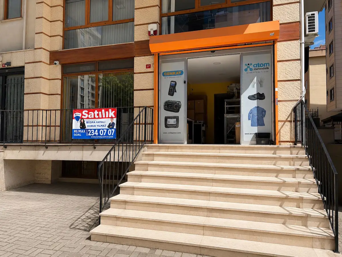 ŞERİFALİ HENDEM CADDESİ ÜZERİ 240M² SATILIK DÜKKAN