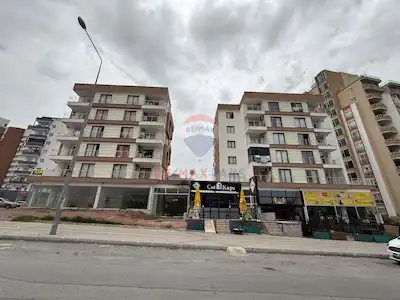 REMAX PARS'TAN SIFIR SİTE/EŞYALI YERDEN ISITMA HAVUZ 1+1 DAİRE