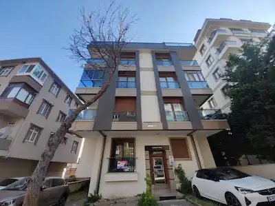 CEVİZLİ'DE METROYA 6 DK. ÇİFT GİRİŞLİ GENÇ BİNADA SATILIK MODERN 3+1 DUBLEKS