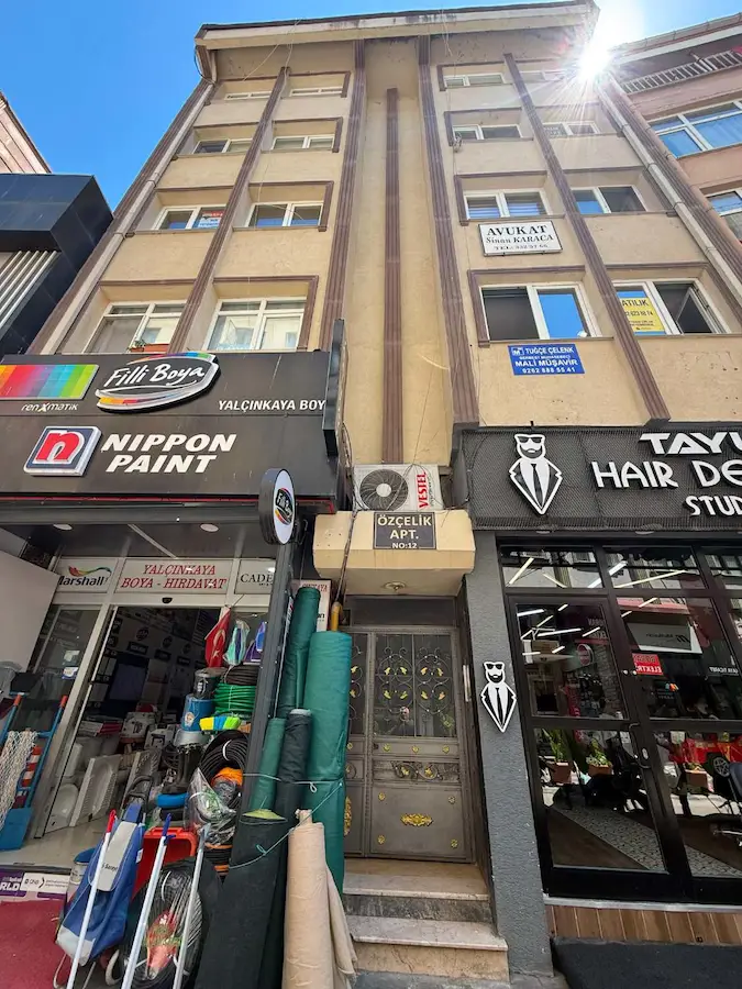 KOCAELI İZMIT ÖMERAĞA MAHALLESI EŞYALI 2+1 KIRALIK DAIRE