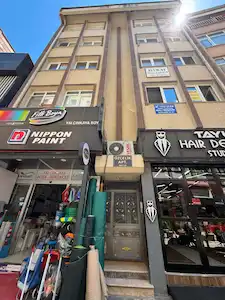 KOCAELI İZMIT ÖMERAĞA MAHALLESI EŞYALI 2+1 KIRALIK DAIRE