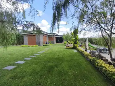 TUZLA TEPEÖRENDE 2662 M2 MÜSTAKIL VILLA ARSASI VE IÇINDE 2 ADET BAĞIMSIZ LÜX VILLA