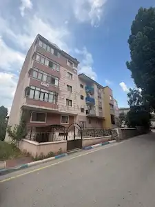 RE/MAX LACIVERT'TEN KARAYOLLARINDA SATILIK 2+1 DAIRE