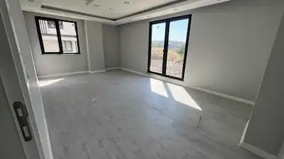 GEBZE, BARIŞ MAHALLESI'NDE OTURUMA HAZIR SIFIR 3+1 DAIRE