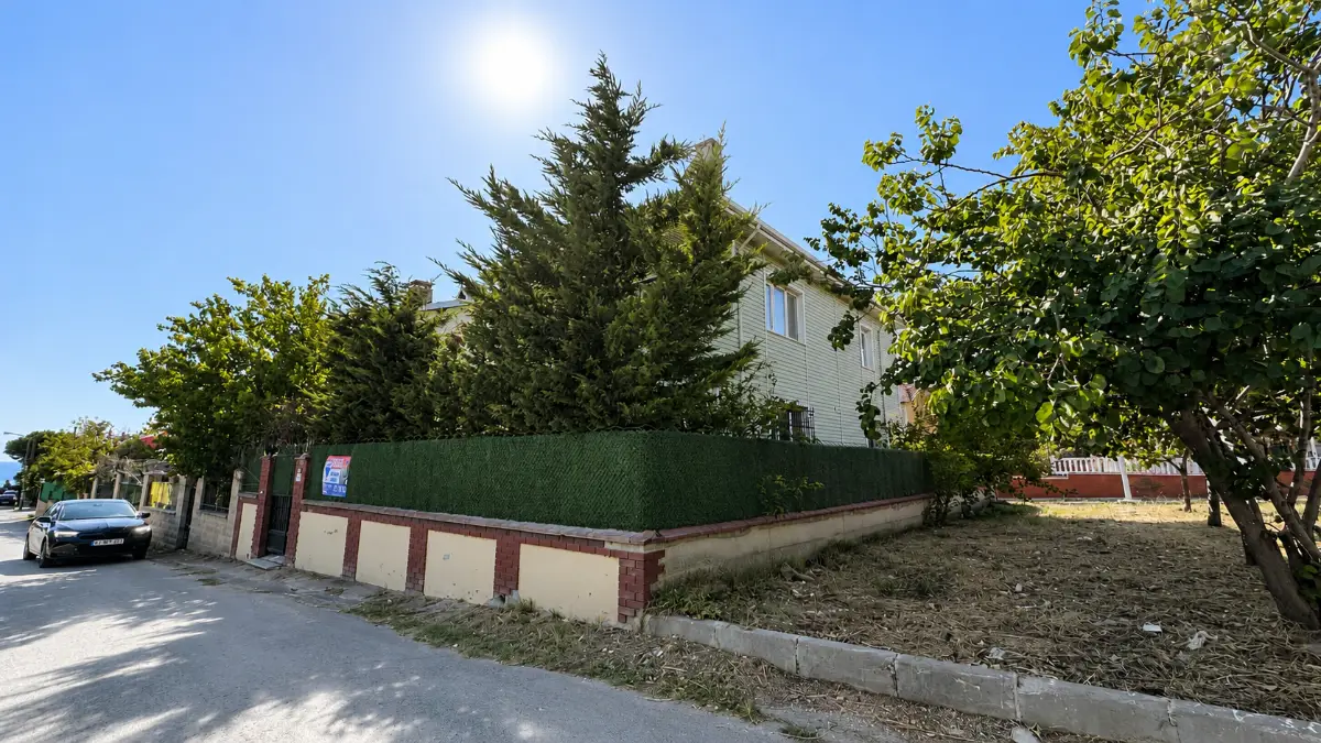REMAX KAYADAN SATILIK 4+1 MÜSTAKİL VİLLA 2