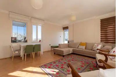 KONYAALTI HURMA'DA 4 CEPHELI DENIZ VE DAĞ MANZARALI SATILIK 3+1 DAIRE