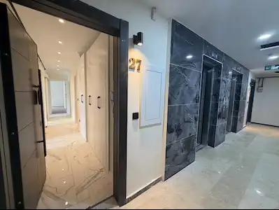 KOZYATAĞI SIFIR BİNA KİRALIK 3+1 DAİRE /EBEVEYN BANYOLU-BALKONLU