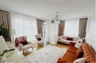 REMAX ÖNCÜ ÇEKMEKÖY EKŞIOĞLU MH BUTIK BINA 2+1 SATILIK DAIRE
