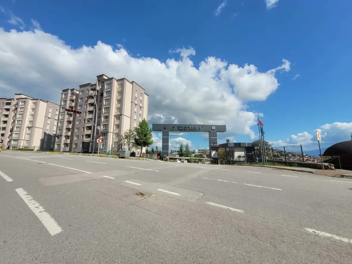 İZMİT KENT KONUT 5 ETAP 2+1 SATILIK DAİRE