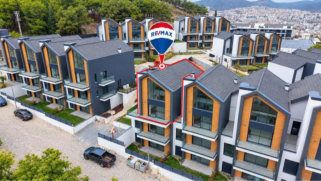 YILANCI BURNUNDA DENİZ MANZARALI MÜSTAKİL GİRİŞLİ ÇATI DUBLEKS