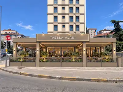 BOSTANCI TABELA DEĞERLİ KÖŞE KONUM 93İÇ+180ÖN ALAN İSKANLI DÜKKN