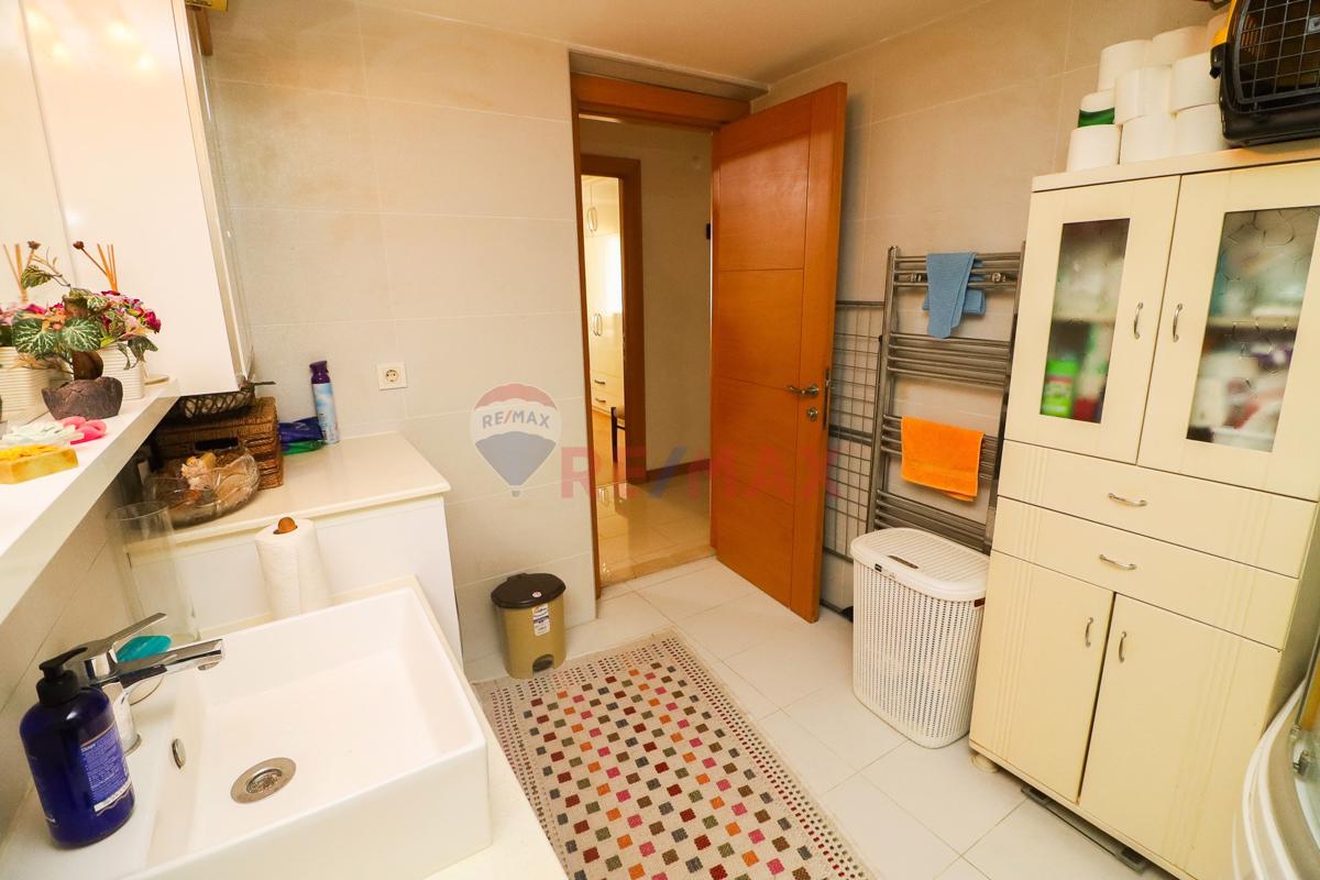 ŞIRINYER'DE 3+1 KONFORLU SATILIK DAIRE 