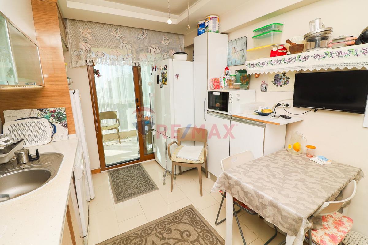 ŞIRINYER'DE 3+1 KONFORLU SATILIK DAIRE 