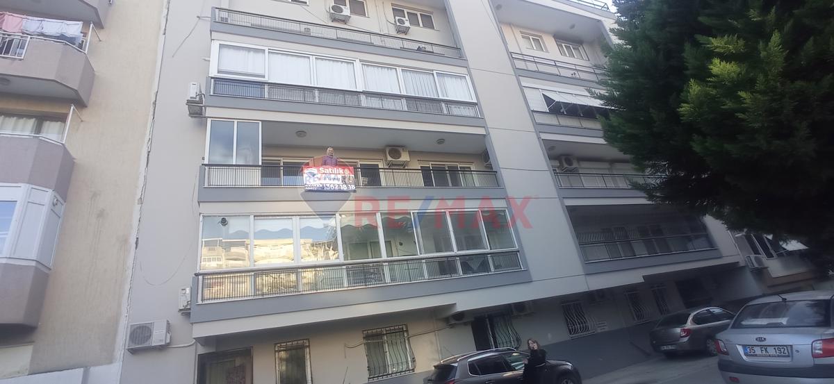 Atakent Hikmet Şimşek Kültür Merkezi Sokağı Eşyalı Satılık 4+1 Daire