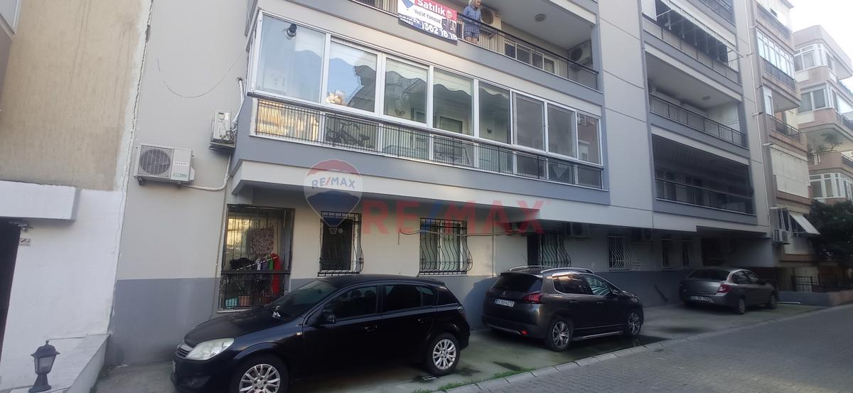 Atakent Hikmet Şimşek Kültür Merkezi Sokağı Eşyalı Satılık 4+1 Daire