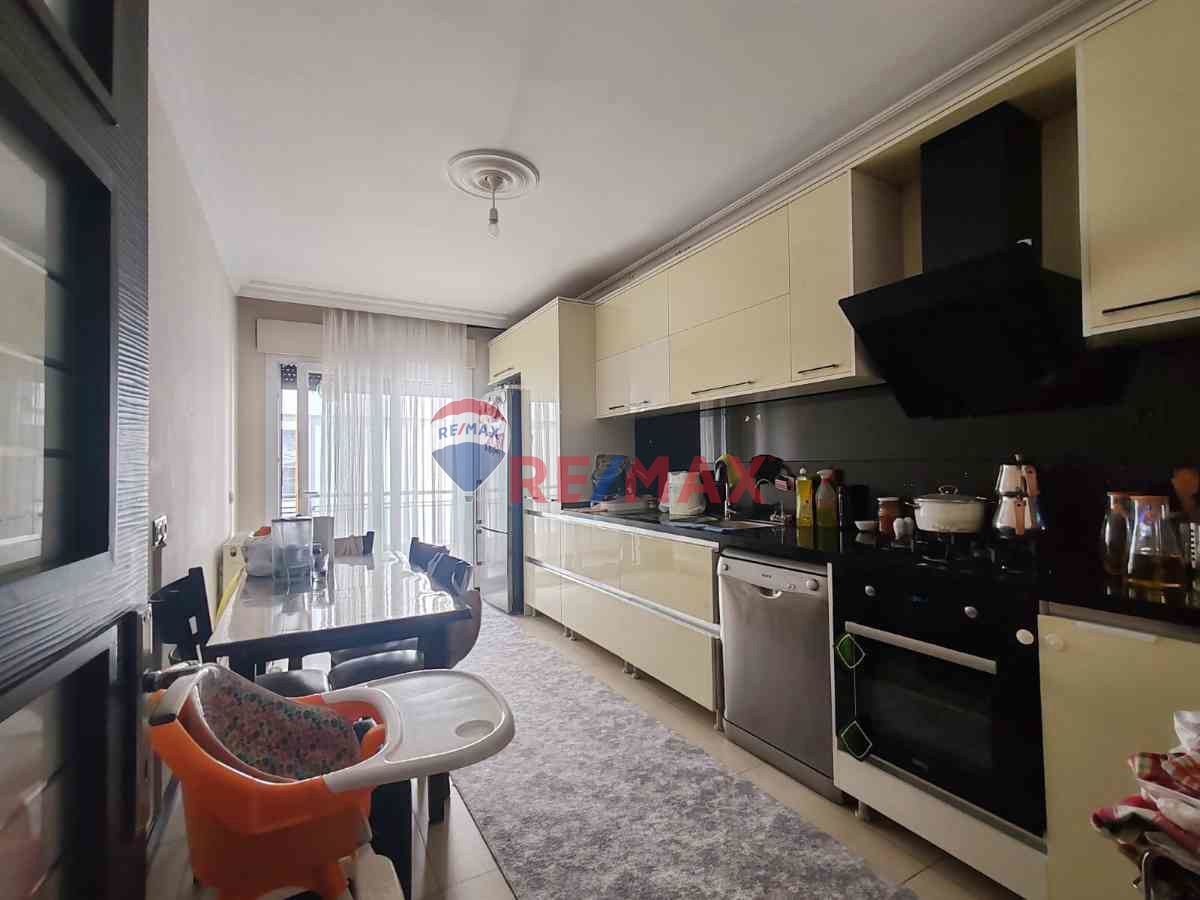 ACİL SATILIK YENİGÜN MH. 155 M2 SATILIK FIRSAT DAİRE