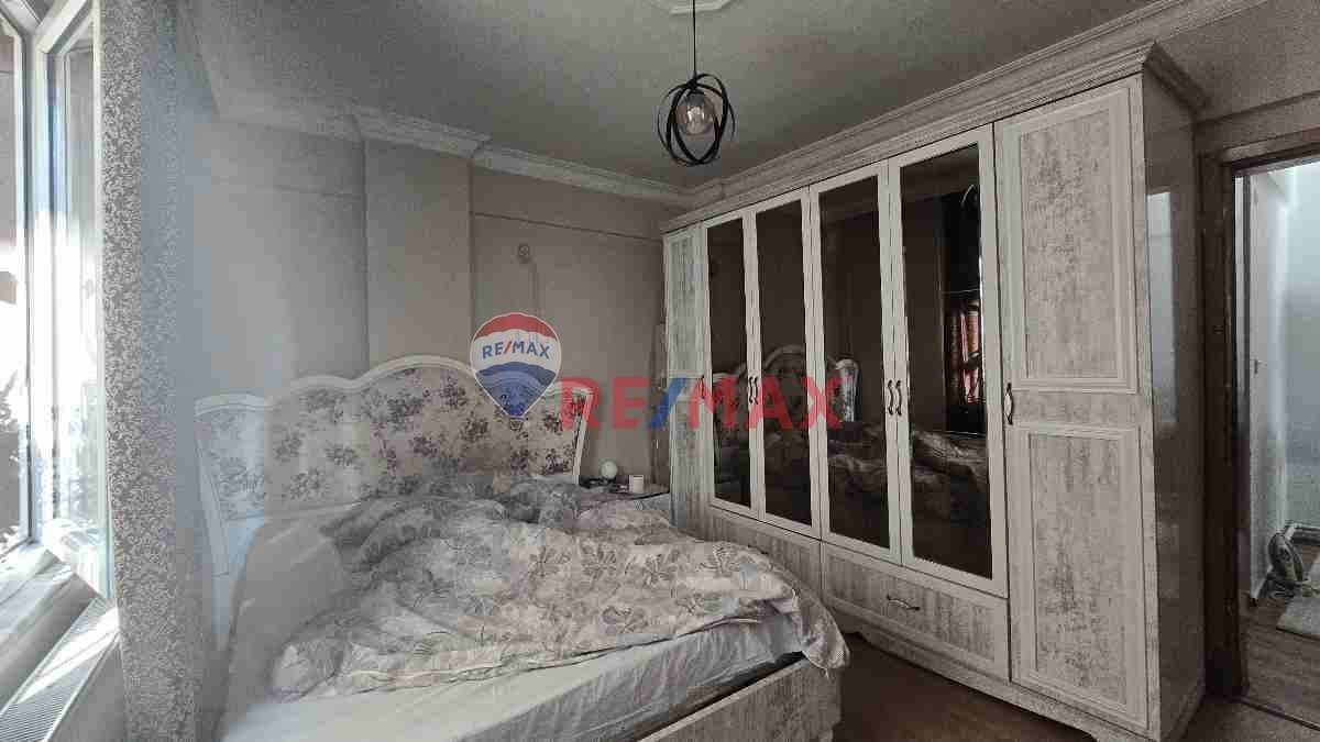 ÖRNEKTEPEDE GENİŞ 2+1