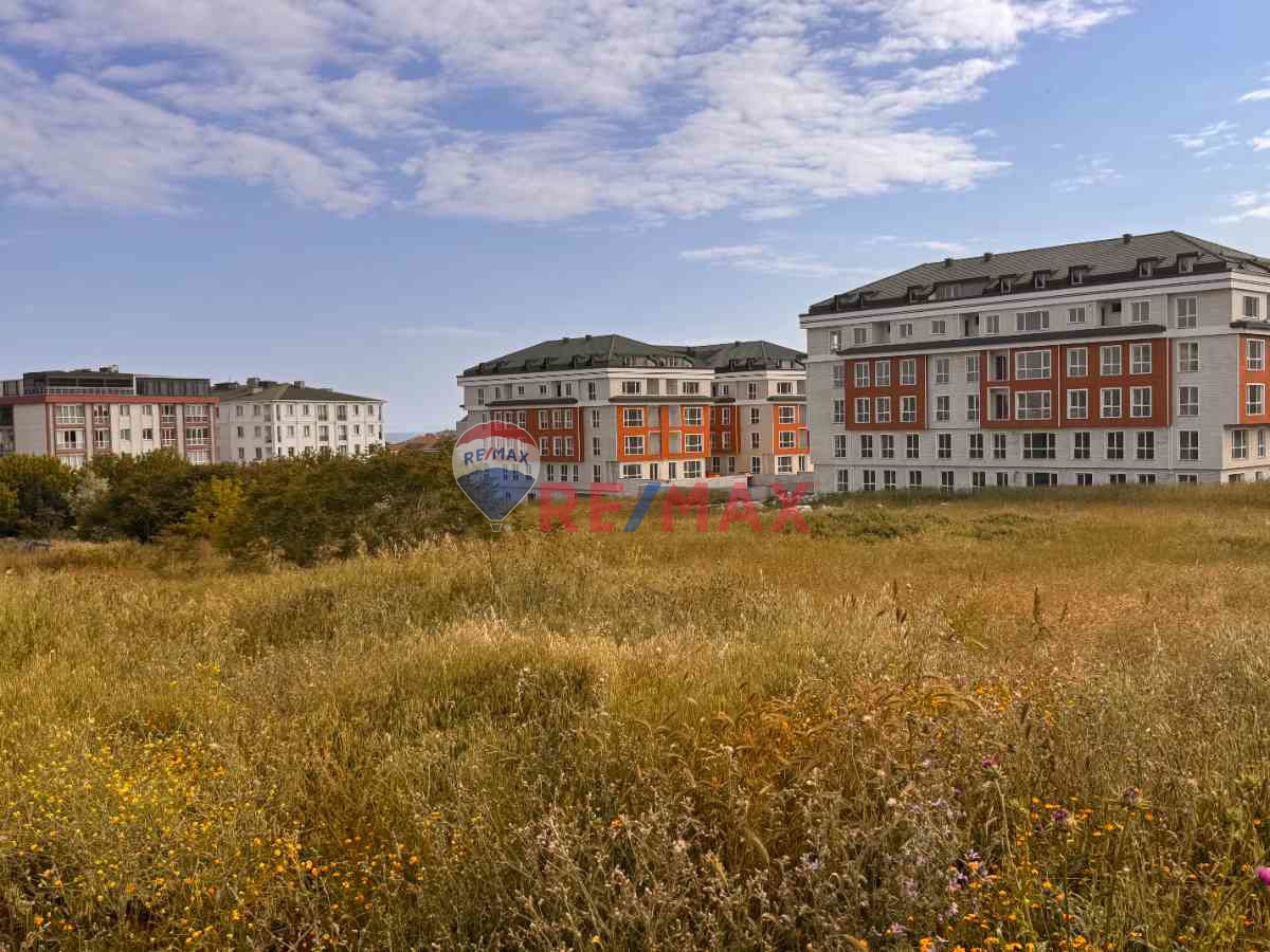 BÜYÜKÇEKMECE MİMARSİNAN' DA SATILIK 600 M' ARSA