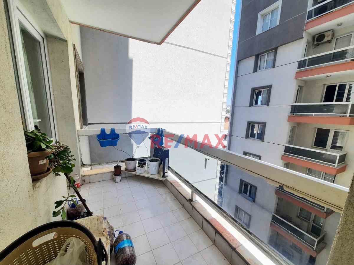 BUCA ADATEPE NİĞDELİLER SİTESİ SATILIK 3+1 DAİRE REMAX JOLLY