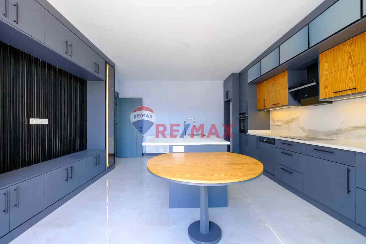 ANKARA'NIN KALBİ, PARK CADDESİNDE PRESTİJLİ LOFT DUBLEKS DAİRE
