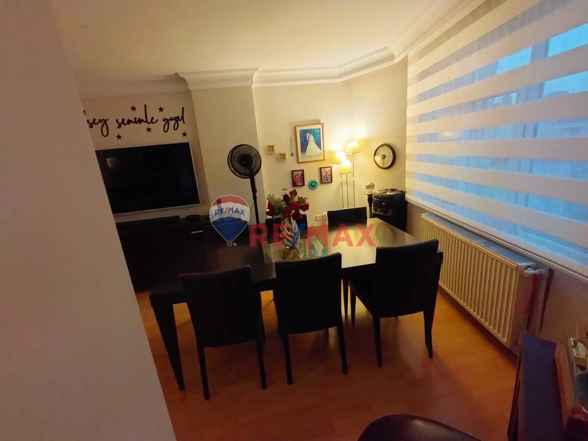 ATAŞEHİR KÜÇÜKBAKKALKÖY'DE 2+1 SATILIK ARAKAT DAİRE