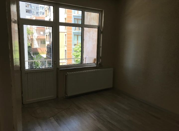 KARTAL MERKEZE VE MARMARAYA ÇOK YAKIN GENIŞ M2'LI 1.5+1 DAIRE