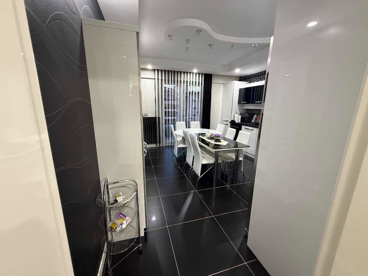 REMAX MODEN DEN YENIŞAFAK FIRUZE KONAKLARINDA 3+1 SATILIK DAIRE