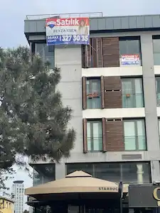 ACİBADEM CADDESİNDE CADDE ÜZERİNDE TİCARİ VE KONUT KULLANIMA  UYGUN KİRALIK DUBLEX DAIRE
