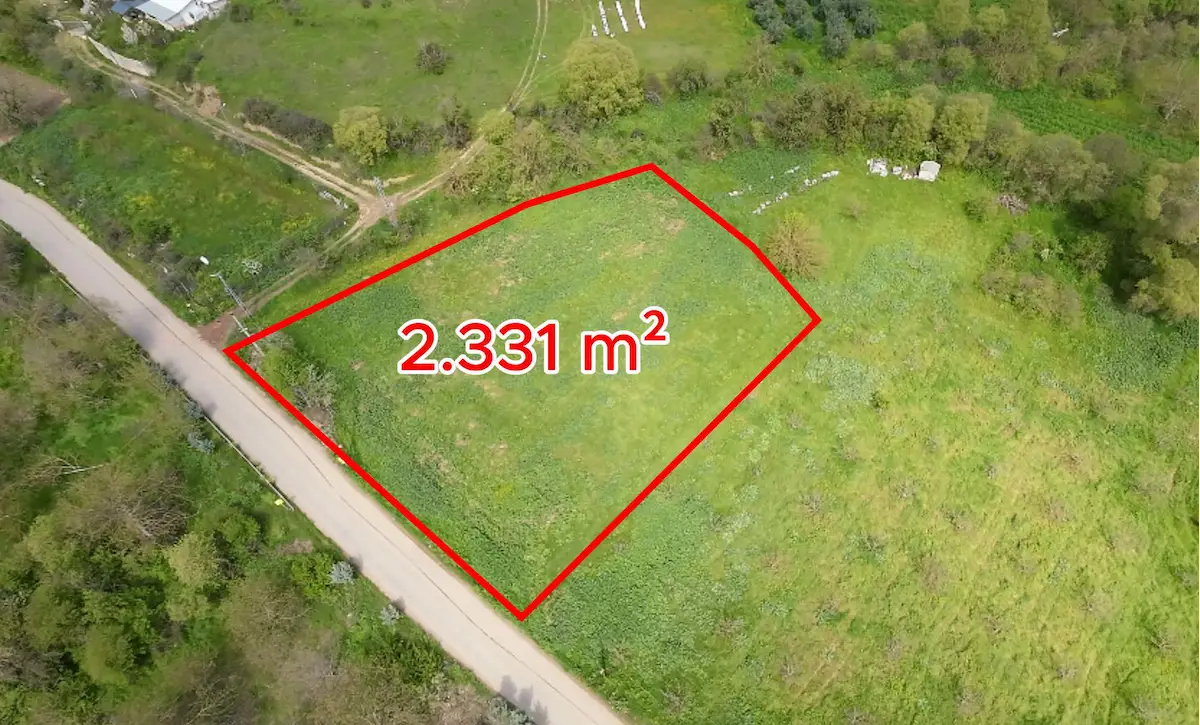 REMAX SOFT BARIŞ BAŞOL'DAN GEYVE SAFİBEY'DE 2.331 M² KÖŞE PARSEL