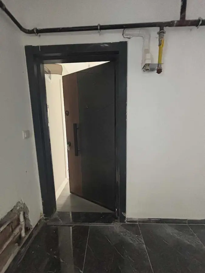 YENIYAKA'DA  KIRALIK EŞYALI 1+1 SIFIR DAIRE