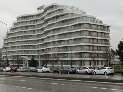 VIAPORT HOUSES & SUIT SITESINDE BÜYÜK TIP SATILIK 1+1 DAIRE